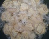 Foto langkah ke 3 dari resep Ayam Popcorn Pedas Daun Kari.