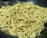 Foto del paso 7 de la receta: Pasta cremosa con calabacín y yogurt griego