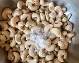 Foto langkah ke 1 dari resep Kacang Mede Air Fryer/Oven.