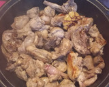 Foto del paso 1 de la receta: Conejo con alcachofas patatas y jamón