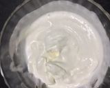 A picture of step 4 of Oreo Ice cream cake.