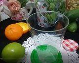 Foto langkah ke 3 dari resep Jus Timun Mint.
