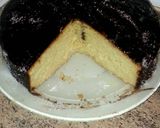 Foto del paso 7 de la receta Bizcocho de chocolate blanco con cobertura de chocolate negro