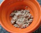 Foto del paso 1 de la receta: Pizza base de atún con pimientos morrones
