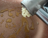 Foto del paso 3 de la receta: Revuelto de cosas viejas