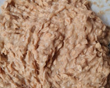 Foto del paso 1 de la receta: Galletitas de banana 🍪 fáciles 🍪 sin azúcares ni edulcorantes ni harina 🍪 sin balanza 🍪 3 ing