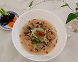 Foto langkah ke 5 dari resep Sop Bakso Ayam Jamur.