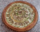 Une image de l'étape 10 de Tarte à la courgette moutarde et fromages 🍴.