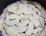 Foto del paso 4 de la receta: TARTA DE MANZANAS CON NUECES! RIQUÍSIMA Y Fácil! 🩵🤍💛🤍🩵