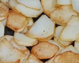 صورة لخطوة 2 من وصفة البطاطا بالبصل 🥔🤤