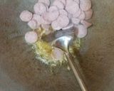 Foto langkah ke 2 dari resep Sayur Bayam Sosis.