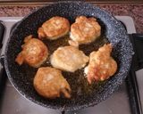 Foto del paso 3 de la receta: Buñuelos de merluza