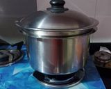 A picture of step 7 of Traditional Bhapa Pithe.