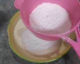 Foto langkah ke 3 dari resep Gluten Free Strawberry Shortcake.
