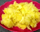 A picture of step 1 of Batata Vada.