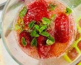 A picture of step 7 of Strawberry infused lemonade.