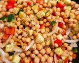 A picture of step 3 of Chickpea Salad in 10 Minutes 🥰🥰🥰.