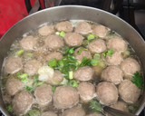 Foto langkah ke 2 dari resep Mie Ayam Jamur Bakso Hasibuan.