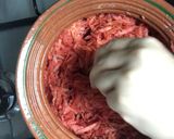 A picture of step 4 of Jhat pat muttka gajer ka halwa.