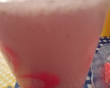 Foto del paso 2 de la receta: Licuado de fresa con avena