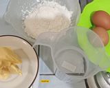 Foto langkah ke 3 dari resep Kue soes vla buah.