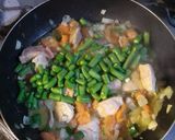 Foto del paso 2 de la receta: Fideos coditos con estofado de cerdo