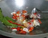 Foto langkah ke 2 dari resep Sambal Goreng Kecap Tahu Tempe.
