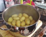 Foto del paso 14 de la receta: Mojo picón rico y picantito con papas arrugadas de la brigada es