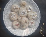 मिल्क पाउडर पेड़ा(Milk powder peda recipe in hindi) रेसिपी चरण 3 फोटो