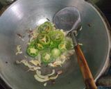 Foto langkah ke 2 dari resep Asin cumi cabe gendot.
