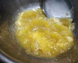 A picture of step 1 of Pineapple sandwich.