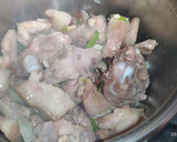 Foto del paso 3 de la receta: Arroz con cerdo, zanahoria y papa