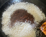 Foto del paso 7 de la receta: Paella de costillas de cerdo y butifarra