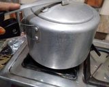 A picture of step 5 of काठियावाड़ी मसाला खिचड़ी (kathiyavadhi khichdi recipe in hindi).