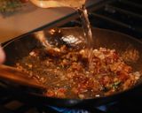 A picture of step 3 of Bacon jam burger.