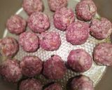 Foto del passaggio 3 della ricetta Polpette al sugo