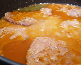 Foto del paso 5 de la receta: Filetes en salsa cremosa de cebolla