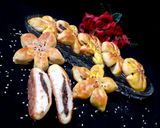 عکس مرحله 5 از دستور کلوچه خرمایی گردویی 😋😍 با خمیر جادویی