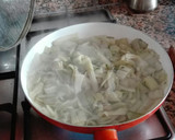 Foto del paso 2 de la receta: Salteado de pencas con pisto y pavo