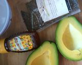 Foto langkah ke 1 dari resep Avocado smoothie.