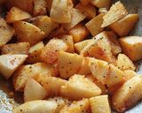 A picture of step 2 of LEFTOVER IDLI STIR - FRY.