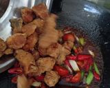 Foto langkah ke 4 dari resep Ayam goreng mentega.
