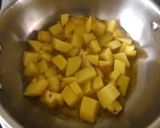 A picture of step 2 of Phool gobhi aloo Dalna.