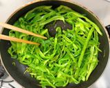 A picture of step 4 of Pork Ginger stir fry with Green Pepper.