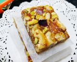 ડ્રાયફ્રુટ ચીક્કી (Dryfruits Chikki Recipe In Gujarati) રેસીપી સ્ટેપ6ફોટો