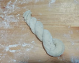 Foto del paso 5 de la receta: Donuts trenzados