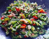 Foto langkah ke 5 dari resep TUMIS PARE BUMBU KECOMBRANG MOM 'K2'.