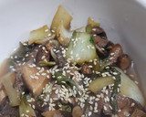 Foto del paso 3 de la receta: Salteado de pack choi y shiitake con huevo pochado