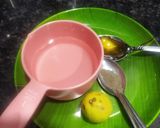 A picture of step 3 of Papaya juice.