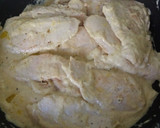 Foto del paso 6 de la receta: Filetes de pavo a la pimienta verde